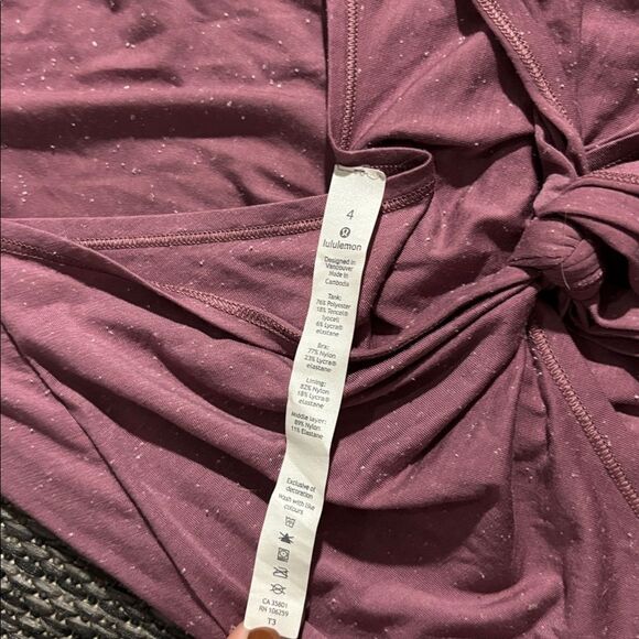 Lululemon Tied in Energy 2-in-1 Tank - Picture 5 of 9